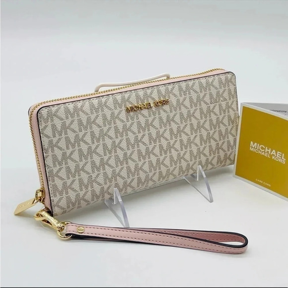 Michael Kors Large Continental Wallet Wristlet - Picture 5 of 7